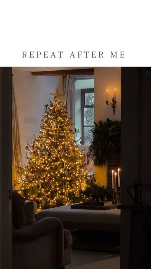 It's only taken me 6 years to find the perfect Christmas tree lights... Every year I've battled with warm white lights but they never looked right - they were either too green, too yellow or too bright. I felt like Goldilocks 😂 

Turns out my mistake was buying warm white lights when what I actually needed was these Vintage Gold ones! 😍 They're an absolute game changer if you're looking for that soft vintage glow 🥰

Have I convinced you?? If you need the link to the ones I've used I'll put it in my stories & save it to a highlight or let me know in the comments 😊❤️❤️❤️

#Christmas #christmastree #christmaslights #vintagechristmastree #traditionalchristmas