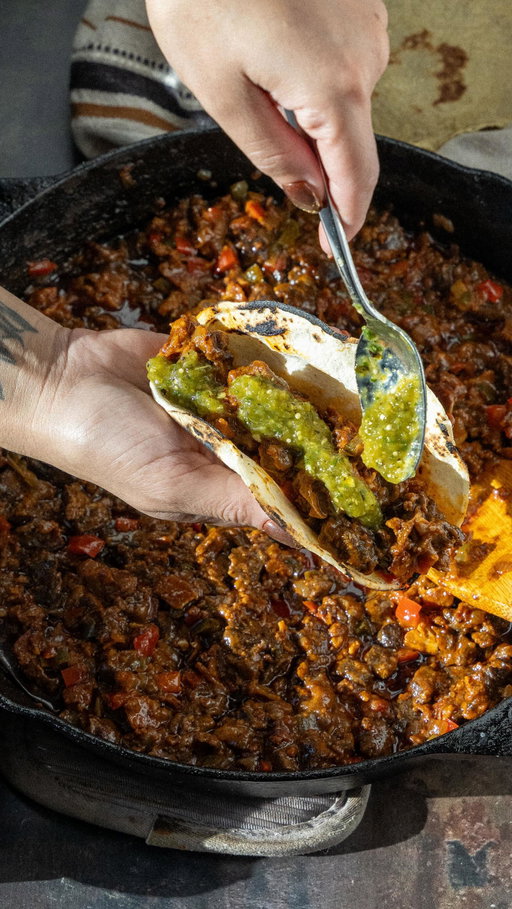 Tacos de Alambre 🥵

Full recipe on my website. Link in bio.

I also have a Mexican cookbook out. Get the link in my bio 🙏🏻

#tacos #recipe #foodie #cooking #easyrecipe #mexicanfood