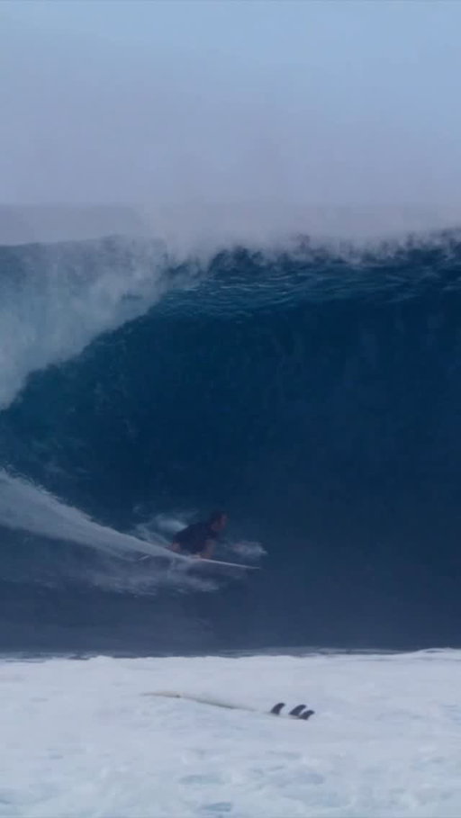 goodbye for now little island 🏝️ 
🎥 Cam - @shane.kreutzer 
-
@salty_crew 
@monsterenergy 
@oakleysurfing 
@sharpeyesurfboards 
@creaturesofleisure 
@surfride