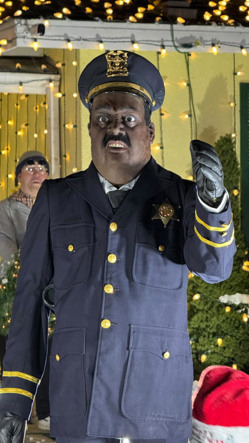 ITS THAT TIME! CHRISTMAS TIM IS HERE!
Welcome to the Griswold Family Christmas House located at La Mirada, CA

@griswoldfamilychristmashouse89 

#griswoldfamilychristmas
#nationallampoonschristmasvacation #christmasvacation #holidayseason #holidaydecor #holidaydecorations #christmastime #christmasishere #adventurezwithdavid