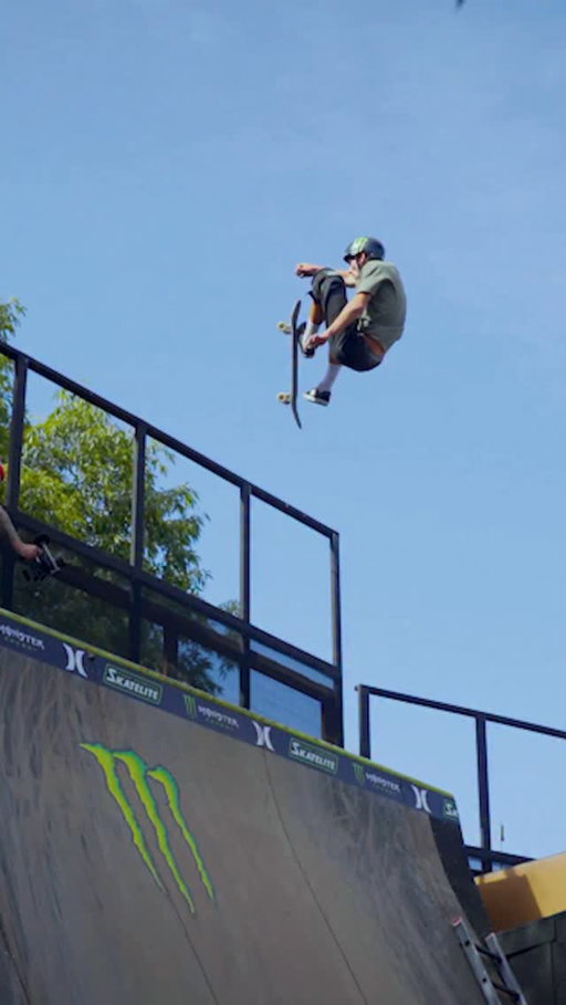 Best ramp in the world. Thanks @elliotsloan for always letting me come skate. “Curtains” Part is up on @thrashermag links in bio
📹 @tweestopher / @cyread