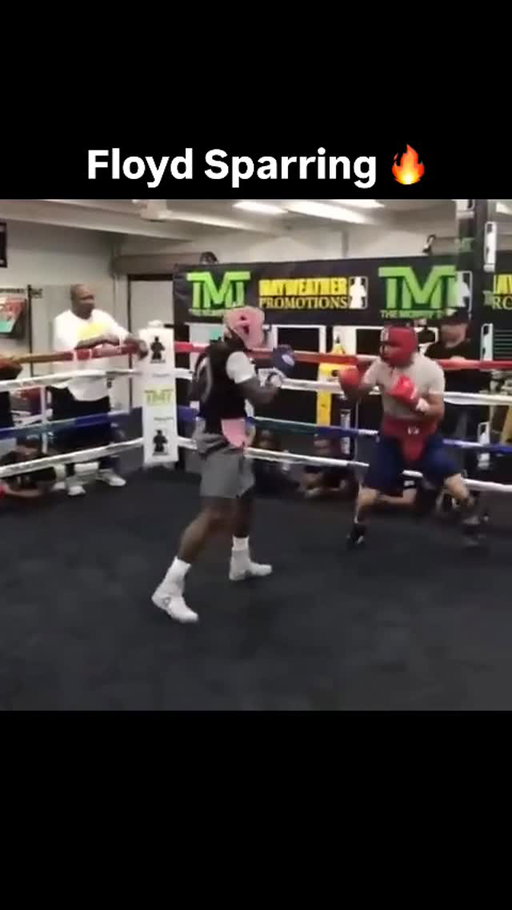 Floyd sparring Josue Vargas 👀🔥 (h/t @4xcookdik)
