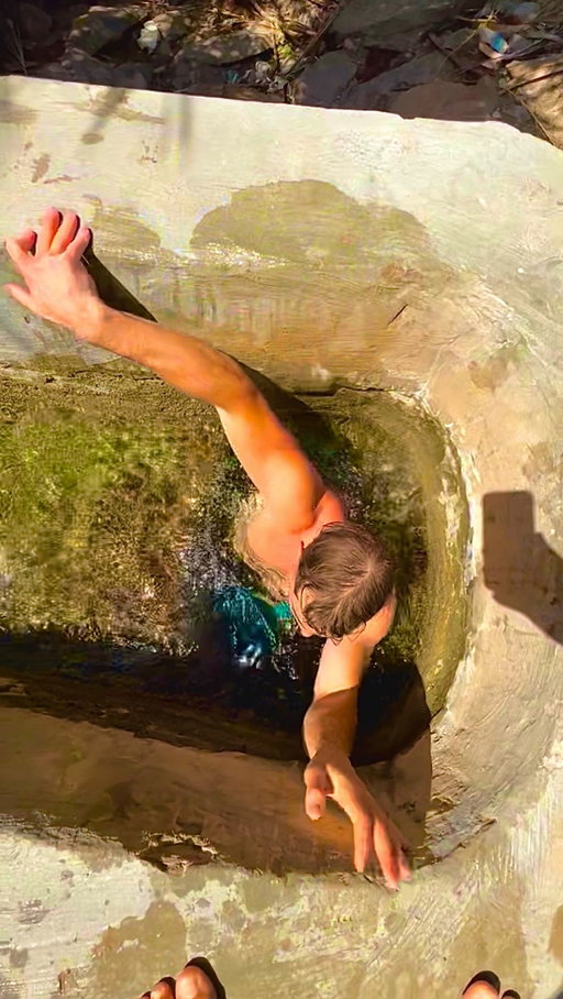Tunnle of Death 💀⚠️ Part 3 

I have two more clips of my most watched cave dive ever and since you loved it so much here is the first one of 3 remaining.
#cavediving #challenge