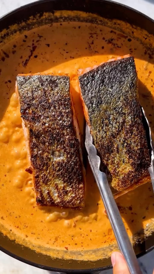 If Marry Me Chicken secured the ring, this Marry Me Salmon is renewing the vows. Get @ericjoonho’s recipe for free for a limited time at the link in bio. 💍
