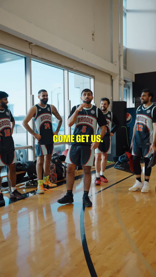 Haliban showed crazy chemistry this week! 🔥Their teamwork turned that gap into a full blown takeover! 💥🏀 Who’s stepping up next? 👀
.
.
.
Best Men’s basketball league. Adult basketball near me. Men’s basketball near me. #neverwashed #mensbasketball #adultbasketball #brodieathletes #Bestleagueintheworld #adultleague #mensleague