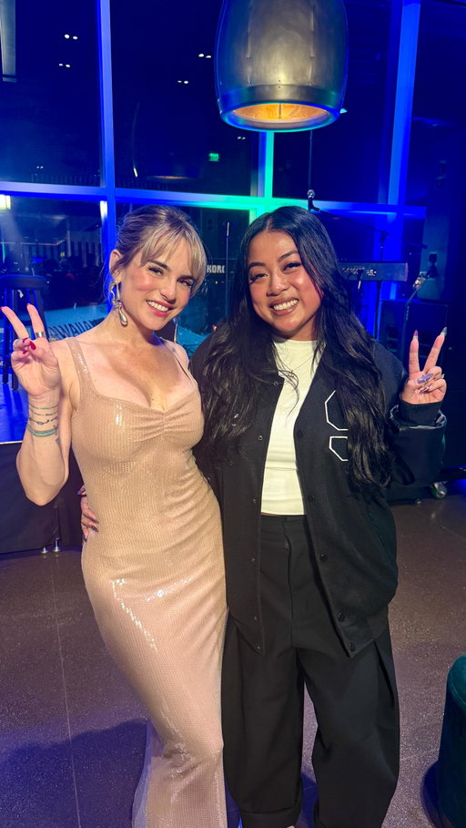 i’ve loved @iamjojo since i was 13. 💞 i used to sit in my room singing her songs (I still do), with j14 posters on my wall, filming covers for youtube. oh my millenial heart!✨ 

when i got invited to an intimate @alaskaair holiday event and suddenly jojo is standing right in front of me singing, locking eyes with me. yeah, i blacked out and forgot the words. 😭😂 but I had one chance, one opportunity lol!

full circle moments like this still don’t feel real. childhood me would be screaming. i also love that I get to share my dreams with u all to witness! 🥹

thank you @alaskaair for such a cozy, magical night celebrating winter wonderlands around the world. from the beautiful seattle lounge vibes to the most unforgettable private performance. seattle to rome nonstop flights are officially on sale, with alaska airlines offering the only daily nonstop service all summer starting 4/28/26.

i’m hoping to get on a flight to one of these places soon! 

note to self: little teena, don’t u ever stop. <3

#AlaskaAirPartner ✨