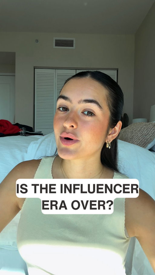 Do people want to see influencer unboxings anymore? I don't think so. In 2026, it's not about millions of followers—it's about building a tight-knit community that actually cares. Creators like Maggie Sellers are doing this so well with Hot Smart Rich, creating a space built on shared values and real connection, not aspiration. That's the future.

Who are you creating for in 2026?

#creatoreconomy #contentcreator #communitybuilding