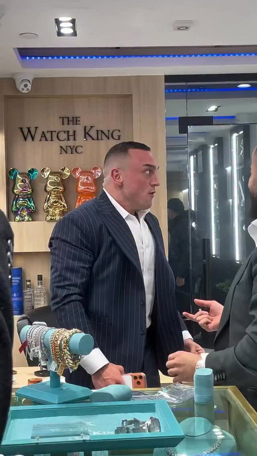 YOU GOT MARBLES?!?!

#watch #watchcollector #watchaddict #watchmania #watchlover #watchnerd #watchgeek #watchoftheday #watchcollector #watches #watchkingnyc #tuesday