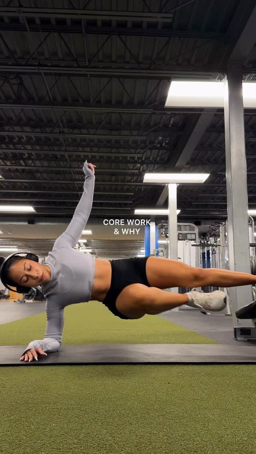 A fairy told me you’re skipping core 🫵🧚‍♀️

Stop it 😀

Our core is our foundation, & we need it STRONG. 

Movements like Copenhagens & Farmer marches are always in the rotation for the multiple benefits (core, hip, inner thigh & grip strength) but I’ve been adding in some anti rotational movements like bear pull through & really working on keeping my hips from swaying while my arms move. 

Here’s the workout again: 

Copenhagen plank w/ knee drive: 8–12 each side
Farmer marches: 20–30 marches
Bear pull-through: 8–12 each side
Hanging leg raises: 6–10 slow reps

Lmk if you try ☺️ 

Full outfit is from @on 🤍

#coreworkout
#coretraining
#functionalcore
#runnerstrength
#strengthtraining
#athleteworkout
#gymgirls
#fitlifestyle
#workoutideas
#trainingtips
#coreexercises
#strengthandconditioning
#homeworkouts
#gymroutine
#fitnesstips