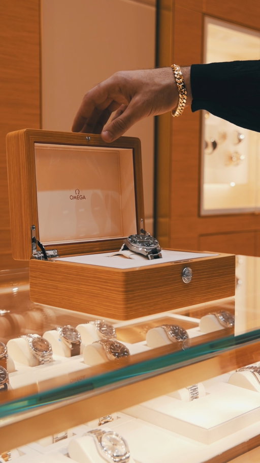 Elevate every moment with OMEGA. Visit Raffi Jewellers to explore the collections and discover the piece that speaks to you.

#OMEGA #Seamaster #OfficialOMEGARetailer #RaffiJewellers #RaffiJewellersFlagshipBoutique #Cambridge
