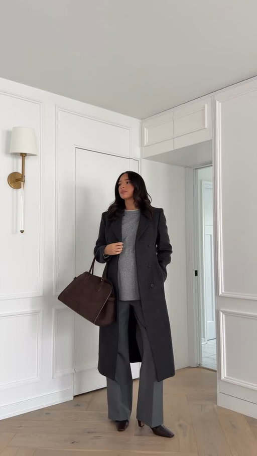 cozy winter work outfit 🩶 these trousers look like the real deal but the waistband is completely elastic 🙌🏽 they’re the perfect  staple for pregnancy work outfits or if you just want to be comfy! I love this chic work look for a smart casual office environment. Type “WORK OUTFIT” for links and sizing for this bump friendly office outfit!

#workwear #officeoutfit