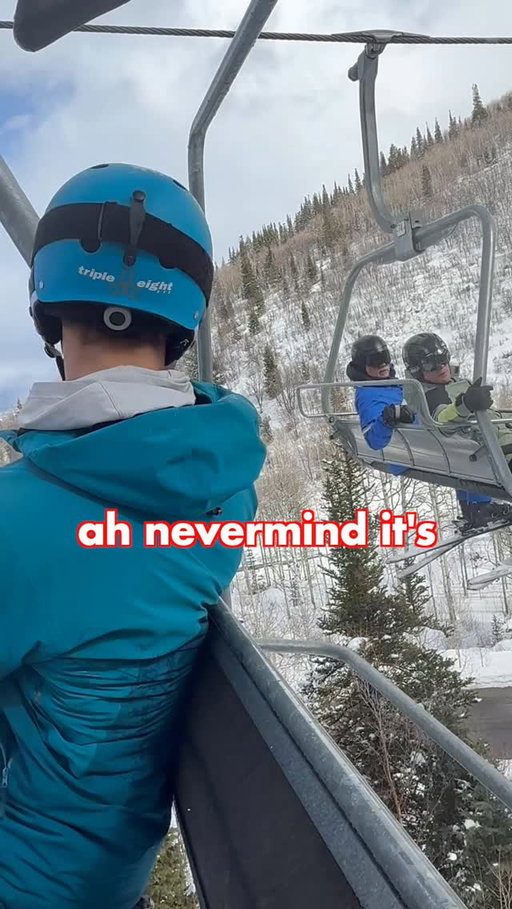 The yoga 😂😂
-
-
-
-
-
#theskiman #griffinlaszlo #skiing #snowboarding #funny #comedy #instagram #reels #christmas #humor #snow #winter #snowboardingisfun #ski #skit