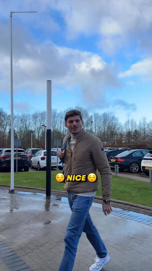 Comes to the UK… immediately talks about the weather ⛅️🤣

#F1 #RedBullRacing