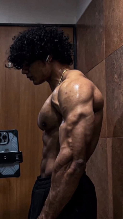 Bringing back the OG

.

.

.

.

#anime #baki #naruto