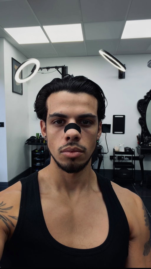 Sorry but skin fades in the 🗑️

#menshairstyle #wetlook #barber
