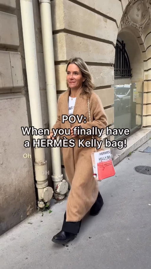 I AM SO HAPPY I CREATED MY OWN HERMES BAG!
If you can’t afford one( like 99% of the people ) create yours! Be creative and fashionable!!!! 
Mine is perfect to relax and make new friends everywhere in Paris.
Please Hermes do not steal my idea I know I am a genius☺️
❤️ book your tickets for my show : OH MY GOD, SHE’S PARISIAN! The only stand-up comedy in Paris in English by a 🇫🇷 girl! 

and from now on because you’ve all asked me, you can buy my famous T-shirts you see on my videos❤️❤️❤️

#parisian #lavieparisienne #parislife #parisianlook #parisstreetstyle #parisianstreetstyle #parisfashion #hermesbag #humour