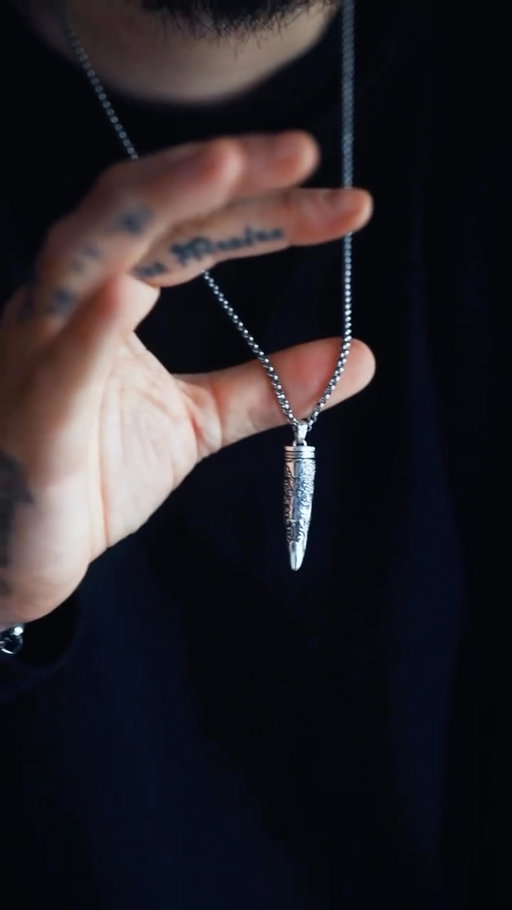 R A G E.

Beautiful collection by @clocksandcolours 

#ad #clocksandcolours #menjewelry