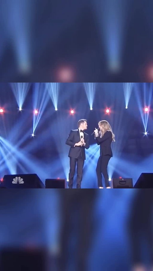10 years later and this is still one of those performances I look back on with so much gratitude. What a gift it was to share that song and that stage. with the incomparable @celinedion. An iconic moment … and also the last time I let anyone stand next to me who can out-sing me by THAT much.

—

Diez años después, esta sigue siendo una de esas actuaciones que recuerdo con inmensa gratitud. Fue un regalo compartir esa canción y ese escenario con la incomparable Céline. Un momento icónico... y también la última vez que dejé que alguien se pusiera a mi lado cantando tan bien.