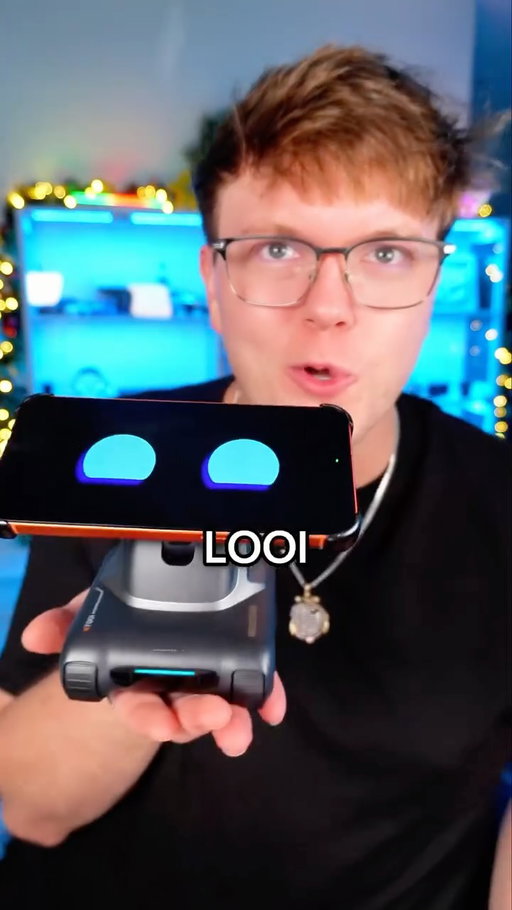 My desk setup just got a serious upgrade. 🤖 I turned my phone into a @looirobot_official LOOI Robot and it’s actually… alive? It recognizes my drinks, watches me work, and even roasted my outfit today. 😂 

Finally a robot that feels like a friend, not just a tool. You can grab one in my Linktree! 🔗

.
.
.
#LooiRobotPartner #looirobot #airobot #desktoprobot #gift #tech #gadget