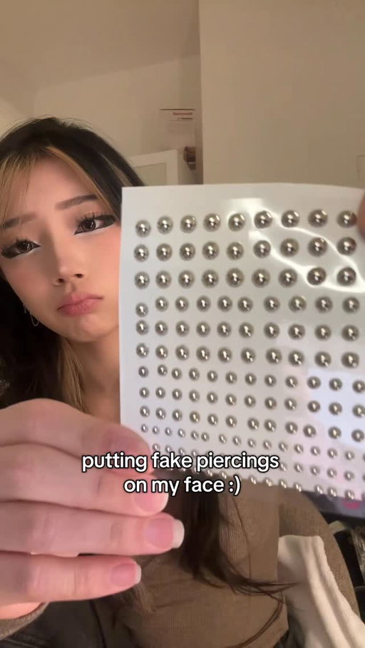 why get the real ones when these exist :D #commitmentissues #piercings #facepiercings #eyebrowpiercing #lippiercing #fakepiercings
