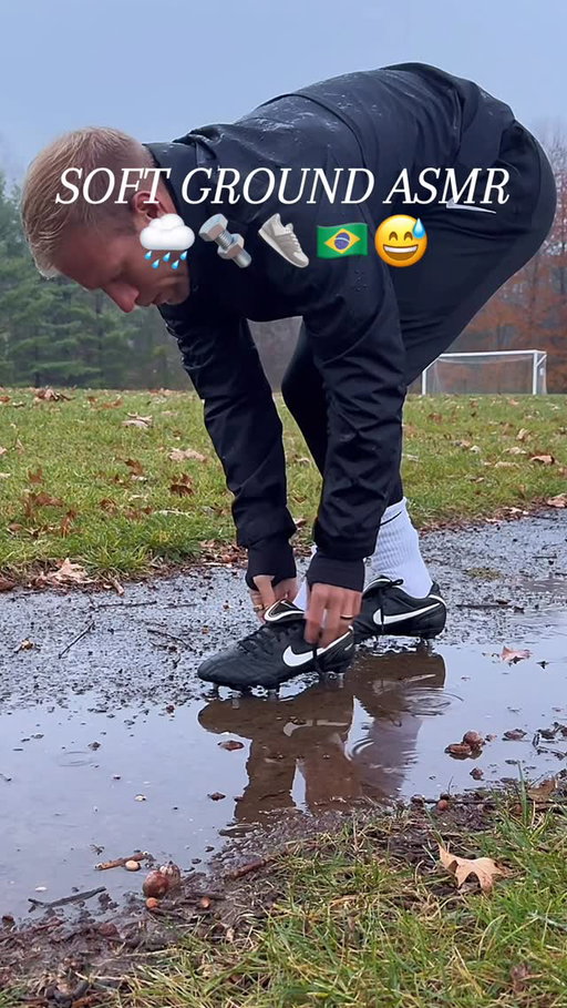 If you know the player, you have to follow 🌧️⚽️🔩👟

Nothing beats rainy day training vibes 💆‍♂️

#asmr #football #soccer