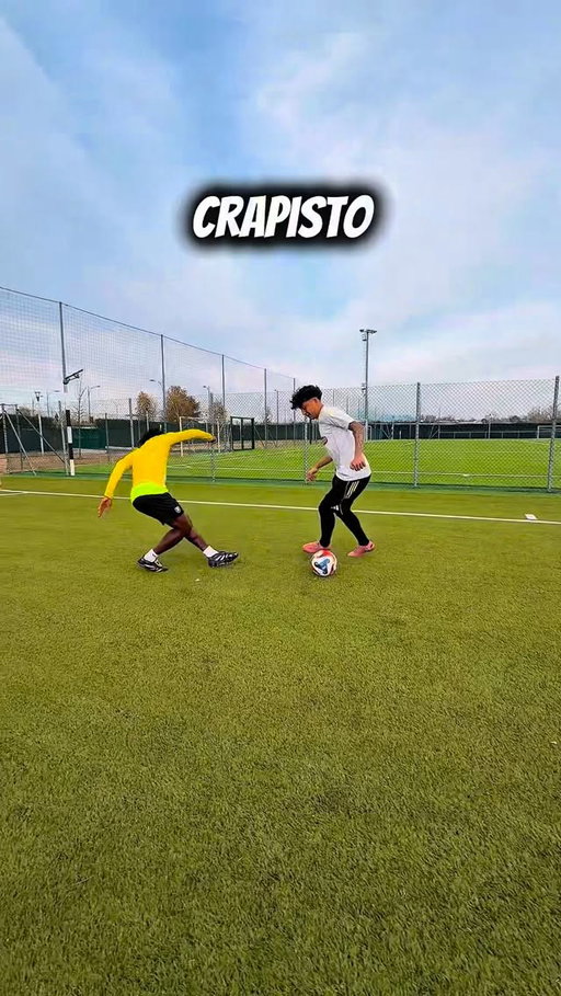 1v1 CHAMPION @wizzywoow goes 1v1 vs @juventus Next Gen @francesco.crapisto__ 🤩🤯😴