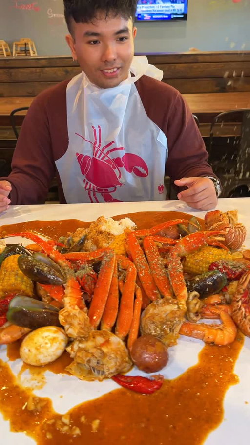 Thursday is calling for a seafood boil feast! 🦀🔥
Bring your loved one and enjoy a flavorful spread of crab legs, shrimp, and crawfish all tossed in our signature Cajun sauce. It’s the perfect way to spice up your week together!

📍13265 Harbor Blvd, Garden Grove CA 92843
#ThursdayFeast #SeafoodBoilLove #BringYourFavoritePerson