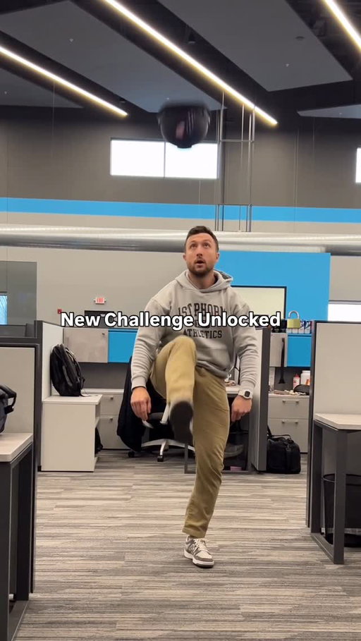 We’re ok 🤪

#hardhatchallenge #officelife #1stphorm