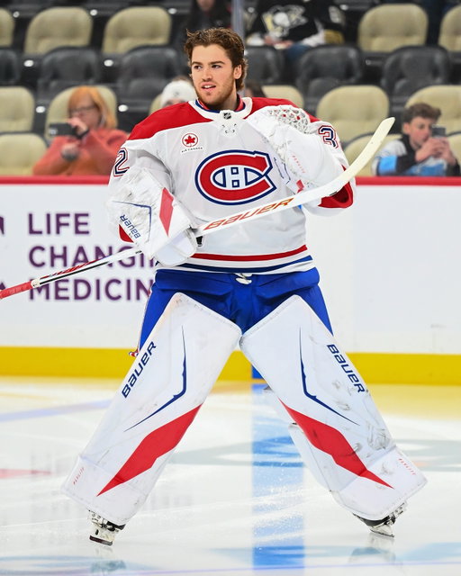 JACOB FOWLER IS HERE 👏 

He becomes the first Florida-born goalie in NHL history tonight!
