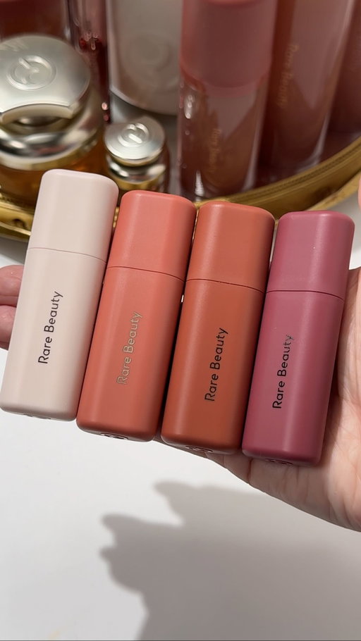 We finally know what lip product Selena Gomez has been teasing… New @rarebeauty Find Comfort lip butters - these are lip balms and double as an overnight mask, they feel so nourishing, feel so moisturizing on the lips and give the perfect gloss shine 
#newmakeup #rarebeauty #lipglosses #glossylips