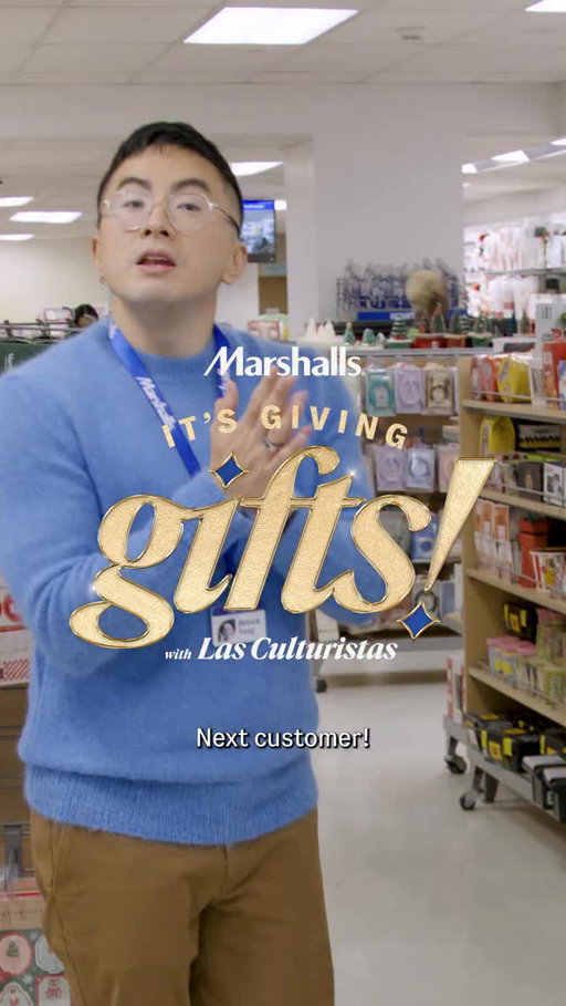 Holiday shopping, @lasculturistas –style. 💝🎄 @mattrogerstho & @fayedunaway showed up IRL and the holidays will never be the same.
Shop their holiday gift guide and gift the good stuff at Marshalls. #MarshallsPartner

Link in bio. Styles vary by store and online.