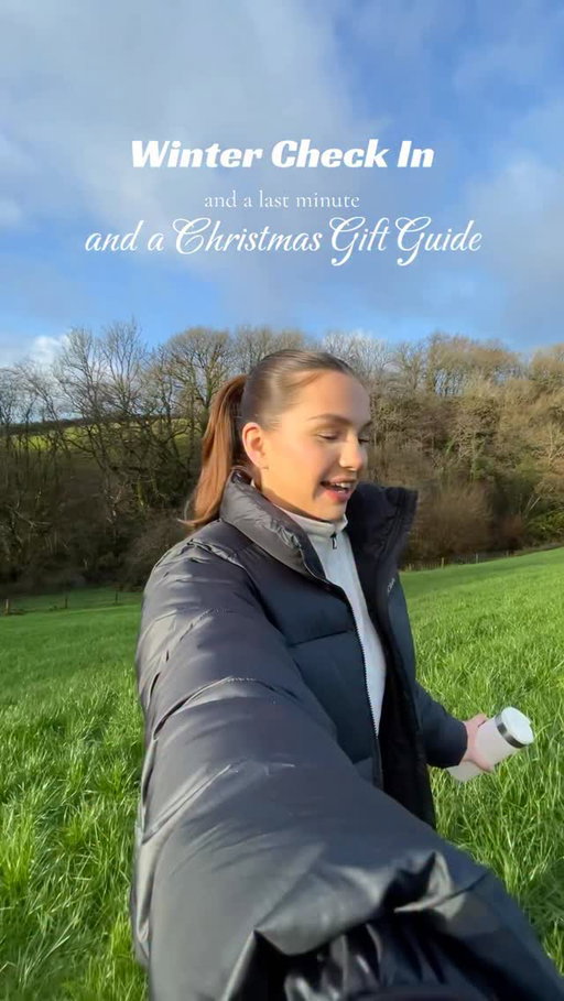 ad Winter walks, festive feelings, and an outfit full of cosy layers made for December✨

I know it’s so easy to just want to hibernate when it’s so cold outside, but being outdoors is so beneficial for you, so what better way to avoid being cold but still venturing out than wrapping up warm with stunning layers!? 
(Personally I love a morning walk, it starts the day on a great note)
Are you still shopping? Grab those last minute gifts from @blacks_online 🎁

You can shop my gifts at this link; https://www.blacks.co.uk/clv:influencer-content/?utm_source=Instagram&utm_medium=Instagram&utm_campaign=Sioned+Cray+Christmas+Gifting&utm_id=BlacksInfluencer_SionedCray_ChristmasGifting

#blacks #christmasgifts #lastminute #giftguide #hike #hikinggirl #hikingoutfit #winter #presents #hiking