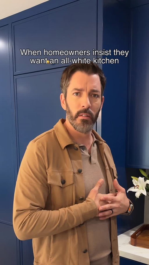Are you team white kitchen…or do you have style? 😉