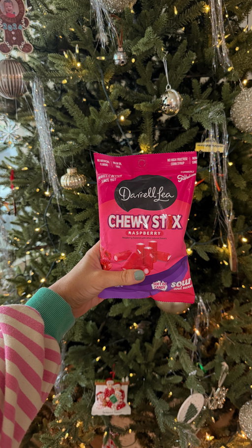 @darrellleausa candy isn’t safe in this house. 🫣

 It’s the perfect treat to share with the fam because it’s Non-GMO, contains no palm oil or high fructose corn syrup! There are so many yummy flavors like Cinnamon, Strawberry, Original, Mango and more!

#DLMakesItBetter #DarrellLeaUSA #PalmOilFree