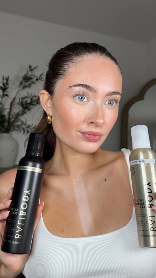 Ad. Express Ultra Dark Vs 1 Hour Express 🫧

Which side do you prefer? 

#faketan #balibody #grwm