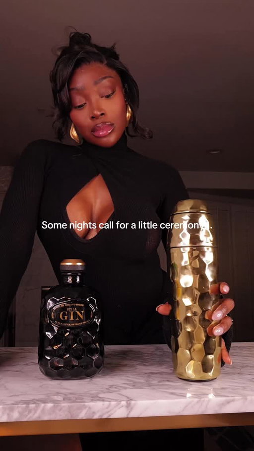 Some nights deserve ceremony. The HexClad x Still G.I.N. cocktail shaker makes even the quiet moments feel luxurious #hexcladpartner