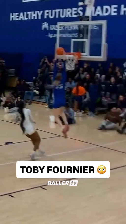 Toby Fournier GOT UP 🤯👀 @toby.fournier @shegotgameclassic 

Never forget when Toby threw down this slam at the She Got Game Classic in 2023 🤩