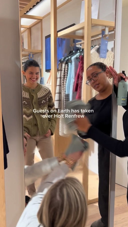 Saturday December 13th, Guests on Earth will be at Holt Renfrew Bloor Street gifting FREE Waffle Cleaning Cloths with Custom monogramming AND FREE Gift Boxes with every GOE purchase 🎁🎁🎁
Don’t miss it!! 
@holtshproject