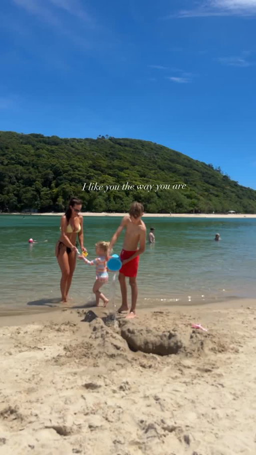 I saw a video where it said “ listen to this song as if your kids were singing it to you and that hit 🥹

Parenting is honestly equally beautiful and HARD.
You’re trying to be patient and present and calm whilst you hold all of your own “ stuff “

The last couple of months have been equally beautiful and some really hard moments too. 
And when life feels heavy, it does affect how you show up as a parent.
I’ve had moments where I’ve thought, I could be doing better , and that guilt can sit so quietly but so loud😢

But every parent feels this at some point. We all have harder seasons and let’s be real parenting it a lot. 
There is not a single parent who doesn’t want the best for their kids, 
and also doesn’t have days where it feels really hard and they question themselves.

So this is your reminder , be gentle with yourself🫶
And be gentle with other parents too💕 

Because we’re all navigating different seasons, different challenges, different experiences , different “ hard moments and different things behind the scenes.

And in the middle of all of it…
our kids still choose us.
They don’t need us perfect or put together.

They just want us.
Exactly as we are💕
