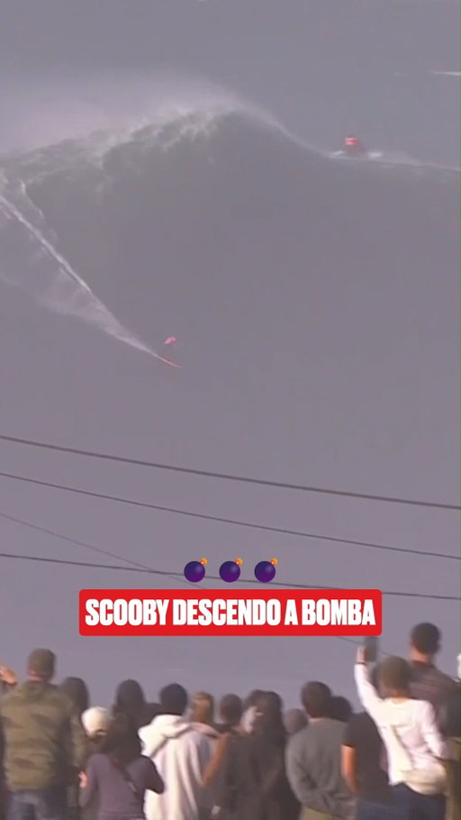 O swell tá de verdade! 😳

@pedroscooby​ botou pra baixo sem medo, no TUDOR Nazaré #BigWaveChallenge . Assista ao vivo em worldsurfleague.com e no nosso canal oficial do Youtube.

#WSLBrasil