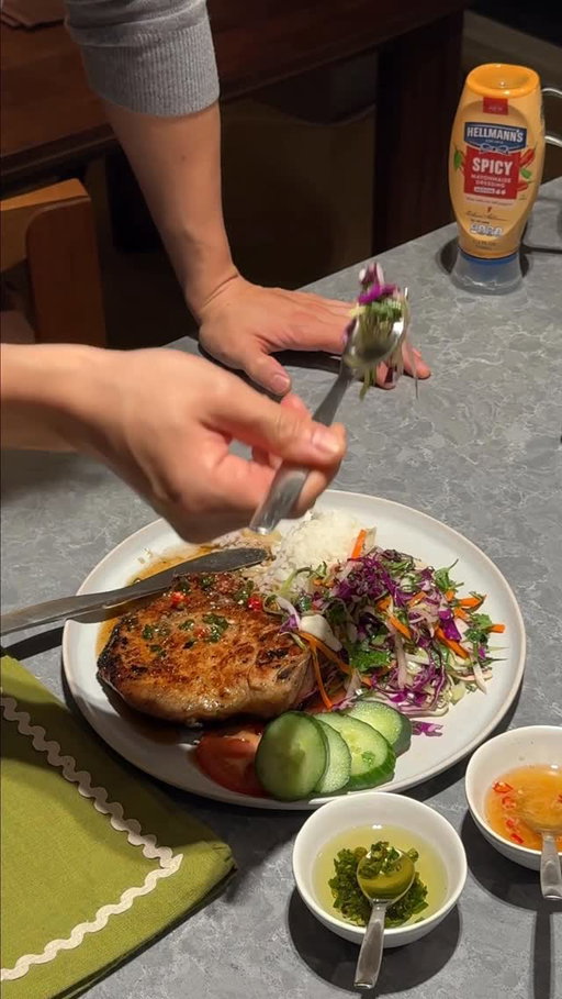 GIVEAWAY CLOSED. Pinterest will contact the winner by DM..

My first-ever tasting experience just for you guys 🥬 

@pinterest, @hellmannsmayonnaise, and I are teaming up to host a private dining experience dedicated to Cabbage Crush — the new kitchen MVP per Pinterest Predicts 2026. No longer is cabbage a side character, it’s a hero with tremendous glow-up potential, and so I’m creating a 6-course tasting menu celebrating the humble cabbage for one lucky winner and a friend to experience with me in NYC. 

s/o Pinterest Predicts for helping me stay tapped into the cultural zeitgeist & s/o Hellmann’s for always helping me take my dishes to the next level.

To enter the giveaway, leave a comment tagging a friend who loves cabbage as much as you do. Bring your hungry bellies, and I’ll see you cabbage lovers there.

#PinterestPartner

NO PURCH NEC. Open to 50 US & DC, 18+. Begins earlier of 12:00 PM EST on 12/13/25 or when @broccoliraab makes the sweepstakes post, and ends 11:59 PM EST on 12/22/25. Sponsor: Pinterest. Rules: http://business.pinterest.com/pdf/predicts-26-terms