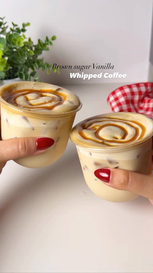 This is hands down one of the creamiest coffees I have made ✨And yes, this whipped coffee can be meal prepped . You can keep it in a squeeze bottle in the fridge so the coffee is ready in seconds.

Recipe

Ingredients
• 2 tbsp instant coffee
• 2 tbsp brown sugar
• 1 tbsp vanilla bean paste
• ~60 ml hot water
• Ice
• Milk of choice
• Caramel drizzle (optional)

Method
	1.	Add instant coffee, brown sugar, vanilla bean paste, and hot water to a jar or squeeze bottle.
	2.	Shake well until thick and fluffy and there’s no water sloshing sound.
	3.  To serve, add ice and milk to a glass.
	4.  Top with whipped coffee, stir well, and drizzle caramel if you like.

#whippedcoffee #shakenespresso #dalgonacoffee #nescafè #coffeegirl #reelsinstragram #instantcoffee #reelsvíral #icedlatte #reelsinstagaram