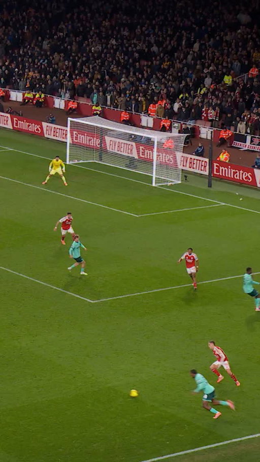 A first Premier League goal for Tolu Arokodare! 🇳🇬