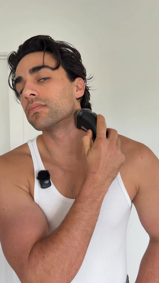 A quick shave is part of my morning routine, and the Remington R5 Shaver makes it effortless. Grab yours now at your local Walmart or online at walmart.com @remington_us #remingtonshaver #remingtonpartner