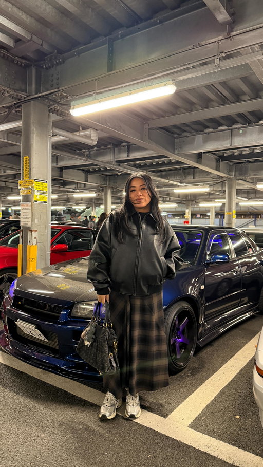 WHAT’S UP SUKIIIIIII 💞

if you ever come to japan, you have to do this! i got to live out my tokyo drift dreams for real. 🏎️✨

we met up at one of the biggest car garages in japan, surrounded by crazy jdm builds and legendary cars, then got paired with our driver for the night. (there’s an option to drive the cars too but we didn’t do that lol). 

once we hit the road, it was unreal. flying through the streets of tokyo, passing all the city lights and landmarks, crossing the rainbow bridge and ending under tokyo tower. i wish i could explain how fun it was. the sounds, the energy… it legit felt like we were in the movie.

i booked this through @klook_usa for about $149.85 (3 hours) and it was worth every dollar. shoutout @gaijintuned!

would you do this?! 🫣