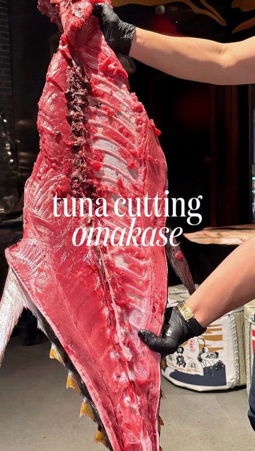 This tuna cutting omakase outside of Boston was absolutely EPIC, to say the least. 🍣 @torijirousa x @momi_nonmi #tunacutting #omakase
