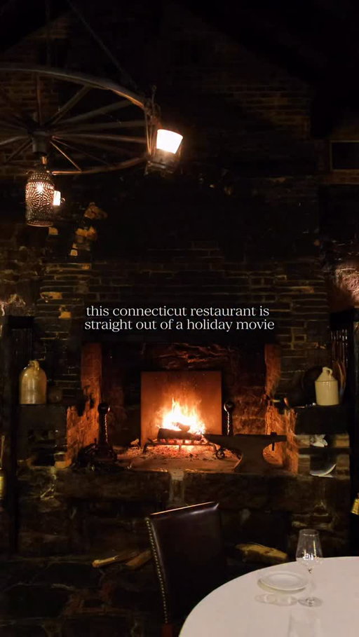 did you know you can dine inside a blacksmith shop from the 1800s??

@thenorthhouse in avon has the ultimate cozy new england vibes and incredible food. It’s an amazing piece of connecticut history, with the oldest parts of the building built in 1757. 

It’s even home to the longest continuously running fireplace in the state 🔥

#thenorthhousect