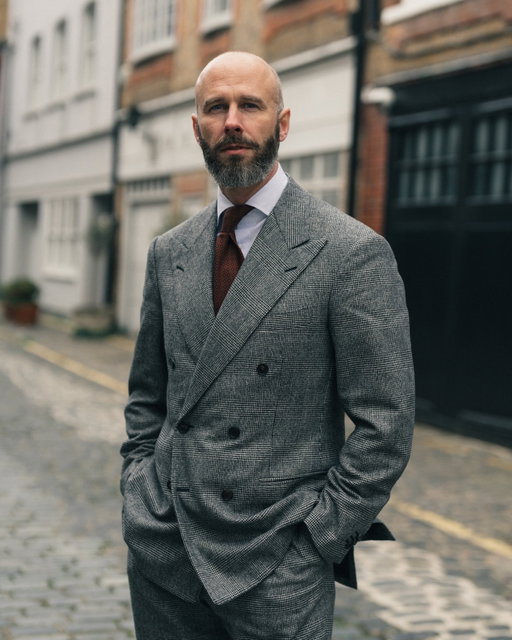 It’s fair to say that since we first covered the Korean tailors @assisibespokehouse here on Permanent Style, they’ve become extremely popular. They are now travelling to more destinations around the world, for longer, and we’ve seen many readers using them in London, New York and elsewhere. It is well deserved.

In today’s PS article, Simon reviews their handmade-to-measure suit made in a glen check Fox flannel (@foxbrothers1772), as he shares -

“The Assisi offering is not like normal made-to-measure, which is usually something a brand offers from its factory, as a way to provide an altered version of the ready-to-wear.

Assisi uses the same tailors as its bespoke, but does a little more machine work in the chest and trousers and largely skips fittings. Interestingly, although they bring fitting garments to the trunk shows for MTM, they do then create personal paper patterns for the customer that are in theory more nuanced than most factory-made products.”

Other clothes pictured: 

Bespoke shirt from @davinoshirtnapoli in ice-blue poplin
@emarinella silk tie

Read more on PS, link in bio
