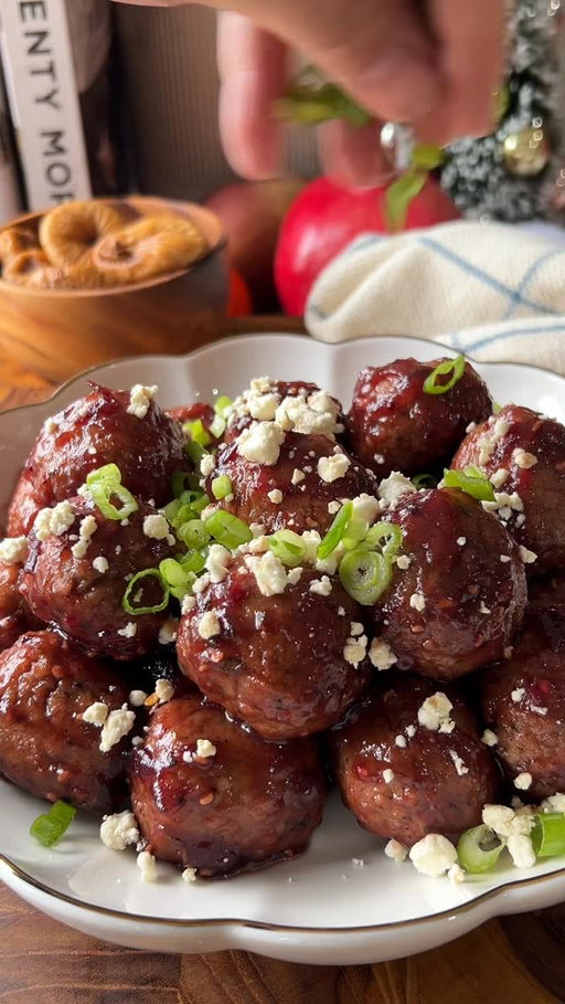 If you bring these Cranberry Balsamic Chicken Meatballs to a holiday party, prepare to leave with zero leftovers. 🎄😮‍💨

Sticky cranberry balsamic glaze, tender Rosina® chicken meatballs, and a snowfall of smoked goat cheese that melts right into the sauce… it’s festive, effortless, and honestly? Unfairly good!

Save this for your next holiday gathering, and share this with the friend who will 100% “accidentally” make these for themselves first.

Cranberry Balsamic Chicken Meatballs
Serves 4–6
Ingredients

1 (22 oz) bag Rosina® Italian-Style Chicken Meatballs
Smoked goat cheese, crumbled
Chopped scallions
Cranberry Balsamic Glaze
(Comment “meatballs” and I’ll DM the glaze recipe!)

Instructions:

Add the meatballs and glaze to a crockpot and toss until everything is coated.

Cook according to package directions, stirring occasionally so every meatball gets glossy, sticky, and fully glazed.

Plate and finish with smoked goat cheese and a handful of scallions.

Serve warm and enjoy the holiday magic! 🎄✨
And food fam, make sure to follow @_easyhomemeals for more easy festive crockpot appetizers this holiday season!

#EasyHomeMeals #Christmas #rosinameatballs #holidayrecipes
