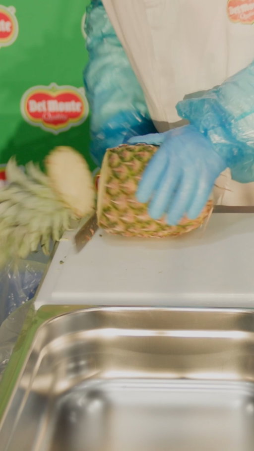Fastest time to peel and slice a pineapple 🍍⏱️ 11.43 seconds by Dominika Gasparova 🇸🇰 with Del Monte 🇬🇧

Ten Del Monte employees in Wisbech, UK who were experienced in preparing pineapple went head to head to challenge the previous record of 17.85 seconds. Dominika, who was the fastest in practices had to remove the pineapple skin and chop the fruit into chunks no larger than 3.8cm in record time. Her first attempt at beating the record under official conditions was flawless, improving the record to beat by over 6 seconds.
